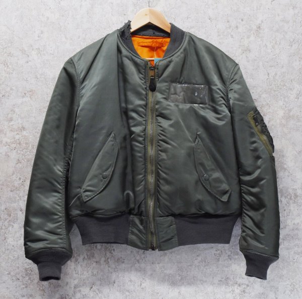 画像1: 70's【ビンテージ】U.S.ARMY【米軍実物】USAF 【アルファ製造】【MA-1】【8279E】ALPHA 【サイズM】  (1)