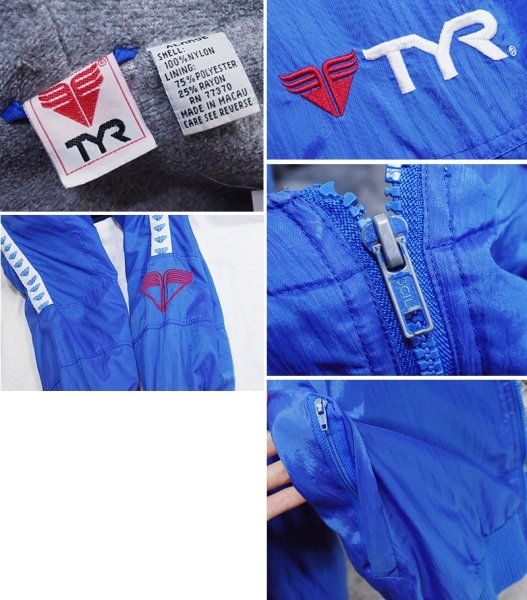 画像2: 【ビンテージ】【TYR】ティア【青ナイロン×裏フリース】【袖ロゴ入り】パーカー【サイズXL】   (2)