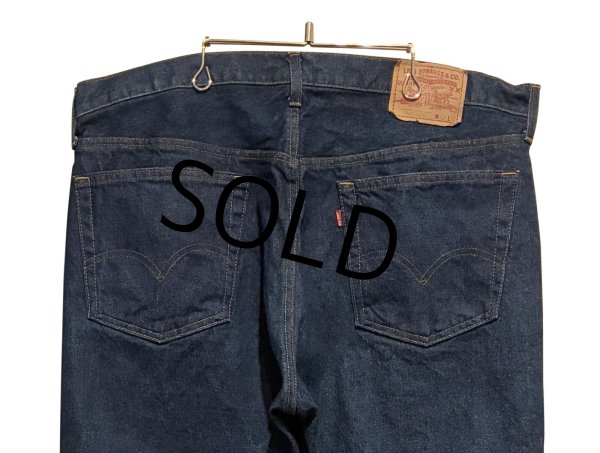 画像4: 90's~【ビンテージ】【USA製】【LEVI'S】【リーバイス５０５】濃紺 【デニムパンツ】【505-0217】【42Ｘ30】  (4)