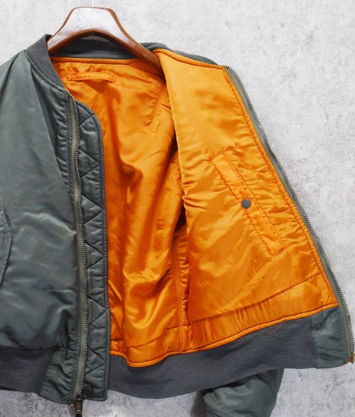 画像4: 70's【ビンテージ】U.S.ARMY【米軍実物】USAF 【アルファ製造】【MA-1】【MIL-J-8279E】ALPHA 【サイズM】  (4)