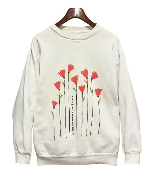 画像1: 【ビンテージ】ウィニペソーキー湖【LAKE WINNIPESAUKEE】前V 花【白】スウェット【サイズL程度】  (1)