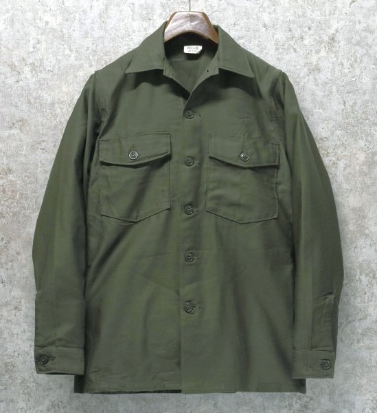 画像1: ほぼ未使用!!【~70's】【米軍実物】【ビンテージ】【U.S.ARMY】【ユーティリティシャツ】【14 1/2×33】  (1)