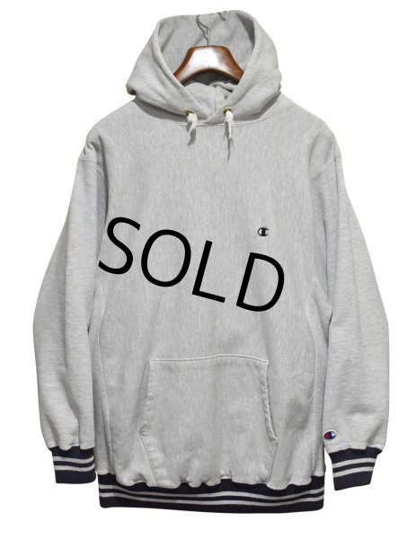 画像1: 90's【USA製】ビンテージ【チャンピオン】【Champion】【胸ロゴ入り】グレー【リブ黒白ボーダー】【リバースウィーブ】【パーカー】【サイズXXL】  (1)