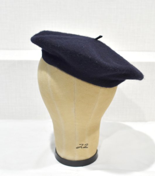 画像3: デッドストック【フランス製】【ビンテージ】黒【ウール】【ベレー帽】【10インチ】【４７ｃｍ程度】  (3)