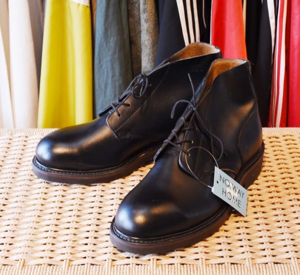 画像1: 【デッドストック】70's【ビンテージ】【U.S.NAVY】【チャッカブーツ】【8 1/2Ｒ】【26.5cm程度】  (1)