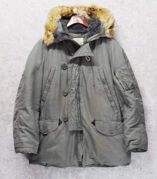 画像2: 70's【ビンテージ】【米軍実物】【USAF】  スカイラインクロージング  製 【N-3B】MODIFIED【フライトジャケット】サイズM  (2)