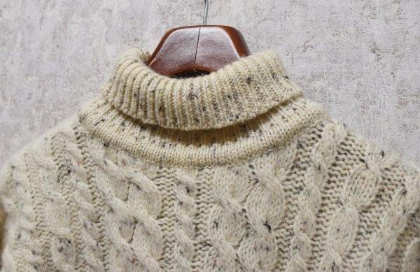 画像4: 【アイルランド製】ビンテージ【John Molloy】ジョン モロイ ネップ入り【タートルネック】【フィッシャーマンセーター】【サイズS程度】   (4)