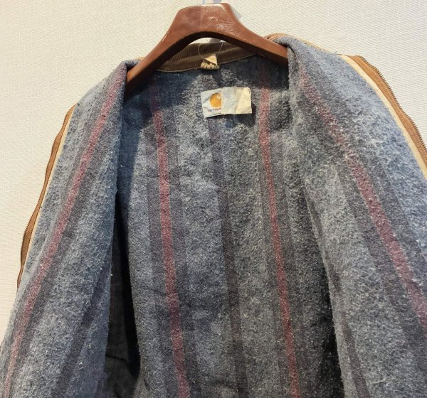 画像4:  USA製 ビンテージ【carhartt】【カーハート】デトロイトジャケット【ダック地】裏地ブランケット【US44】  (4)