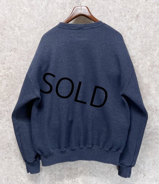 画像3: 90'ｓ【メキシコ製】【RUSSELL】ラッセル 【ビンテージ】ブルーグレー【無地】【クルーネック】前V スウェット【サイズXLT】  (3)