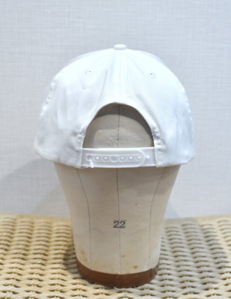 画像5: 【ビンテージ】Walt Disney World【ウォルトディズニー】刺繍【白】BBキャップ【ベースボールキャップ】サイズフリー  (5)