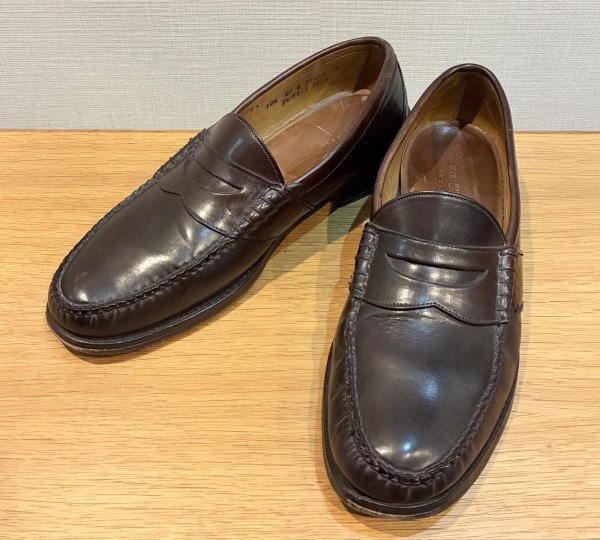 画像1: 二枚目訂正してください　USA製【ビンテージ】【ジョンストン＆マーフィー】JOHNSTON＆MURPHY【ダークブラウン】ローファー【10 1/2 D/B】  (1)