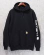 画像1: ビンテージ【carhartt】【カーハート】【RELAXED FIT】黒 袖プリント【パーカー】【サイズM】  (1)