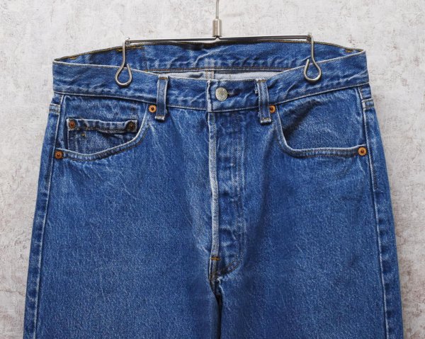 画像3: 80's【USA製】【ビンテージ】【LEVI'S】【リーバイス５０１】501【デニムパンツ】【33ｘ30】  (3)