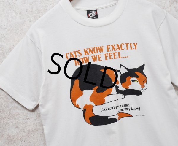 画像1: 90's【USA製】ビンテージ【SCREEN STARS】スクリーンスターズ【白】【cats know exactly~】猫プリント【Tシャツ】【サイズL】  (1)