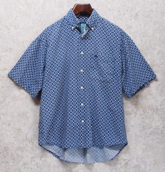 画像1: 90's~【ビンテージ】【DOCKERS】ドッカーズ【リーバイス】【青×幾何学模様】【半袖シャツ】ボタンダウンシャツ【サイズS】  (1)