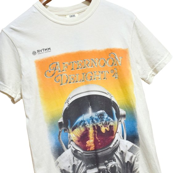 画像1: 【ビンテージ】【Comfort Colors】コンフォートカラーズ【クリーム色】AFTERNOON【宇宙飛行士】プリント【Tシャツ】【サイズS】  (1)