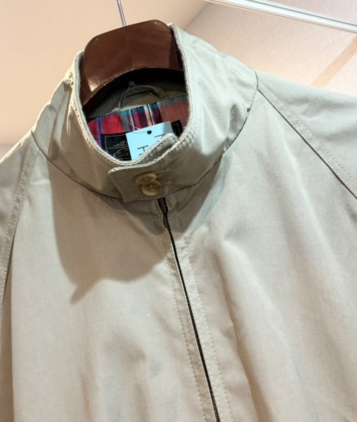 画像6: ~90's ビンテージ【エディーバウアー】【Eddie Bauer】【ベージュｘ裏地赤チェック】 ジップアップブルゾン【サイズM】  (6)