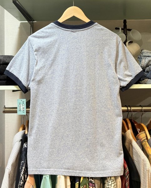 画像4:  【ビンテージ】ウォルトディズニー【ミッキーマウス】水色霜降り×紺 【リンガーTシャツ】 ディズニーランド【サイズＭ程度】  (4)