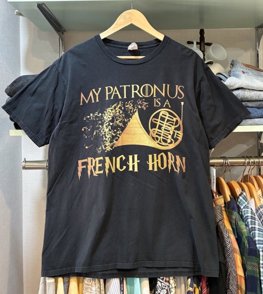 画像2: ビンテージ【port and company】ポート&カンパニー【黒】【MY PATRONUS~】黒【Tシャツ】【サイズL】  (2)