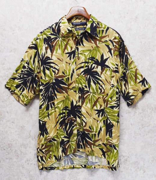 画像1: 90's【ビンテージ】【nautica】【ノーティカ】【レーヨン】茶系ｘ黒ｘ緑 【草柄】総柄【アロハシャツ】レーヨンシャツ【サイズL】  (1)