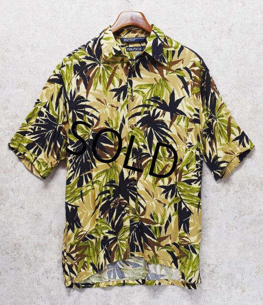 画像1: 90's【ビンテージ】【nautica】【ノーティカ】【レーヨン】茶系ｘ黒ｘ緑 【草柄】総柄【アロハシャツ】レーヨンシャツ【サイズL】  (1)