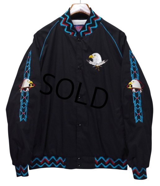 画像1: 【デッドストック】【90's】【USA製】 ビンテージ【ASW JACKETS】【黒【イーグル刺繍】【ネイティブ柄】【スナップブルゾン】ジャケット【サイズＸＬ】  (1)