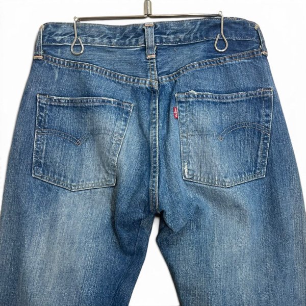 画像4: ビンテージ【90's】イタリー製【USA製】【リーバイス】【Levi's】【Big E】【Finished in Italy】【デニムパンツ】【W31 L34（実寸W30程度）】 (4)