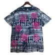 画像1: ビンテージ【USA製】【HONORS】黒地×白×ピンク【総柄】【花柄】【Tシャツ】【サイズ2X】 (1)