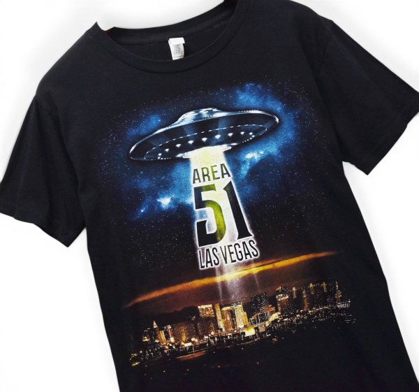 画像1: 【00's】ビンテージ【AREA 51】【LAS VEGAS】黒【UFO】プリント【Tシャツ】【サイズM】 (1)