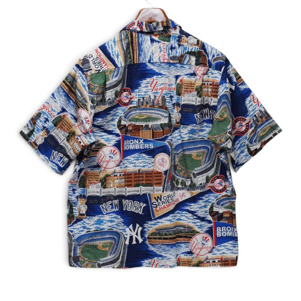 画像3: 【レインスプーナー】【Reyn Spooner】【ニューヨーク・ヤンキース】【New York Yankees】【MLB】【総柄】【半袖】ハワイアンシャツ【アロハシャツ】【L】 (3)