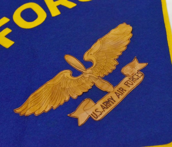 画像2: 【50’s】【ビンテージ】【U.S. ARMY AIR FORCES】USAF【フェルトマット】ペナント【青】雑貨  (2)