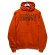 画像1: 【80’s~】ビンテージ【USA製】【ラッセル】【Russell】【CLEVELAND BROWNS】【NFL】【プルオーバーパーカー】【オレンジ】【サイズM】  (1)