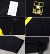 画像2: 【ビンテージ】【米軍実物】【U.S. ARMY】【APFU】【フィジカルユニフォーム】【トレーニングジャケット】【黒×黄】【サイズM-R】  (2)