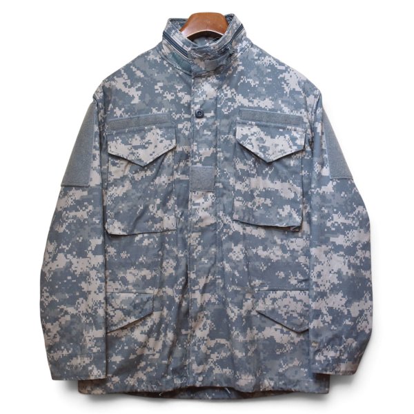 画像1: 【ほぼ未使用】【米軍実物】【U.S.ARMY】【ACU】【M-65】【デジタルカモ】【フィールドジャケット】【S-SHORT】  (1)