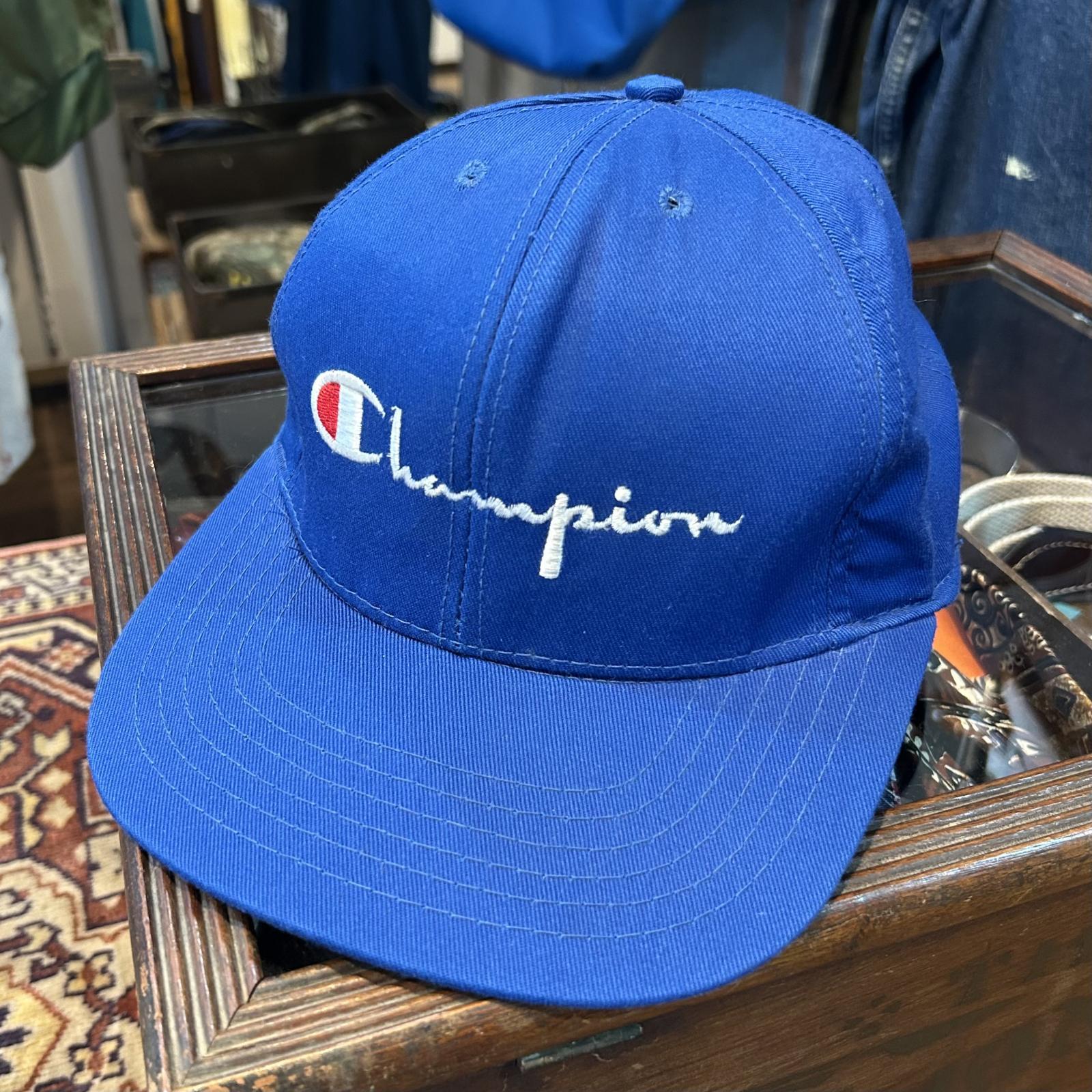 90's【USA製】【ビンテージ】Champion【チャンピオン】【青】ロゴ刺繍