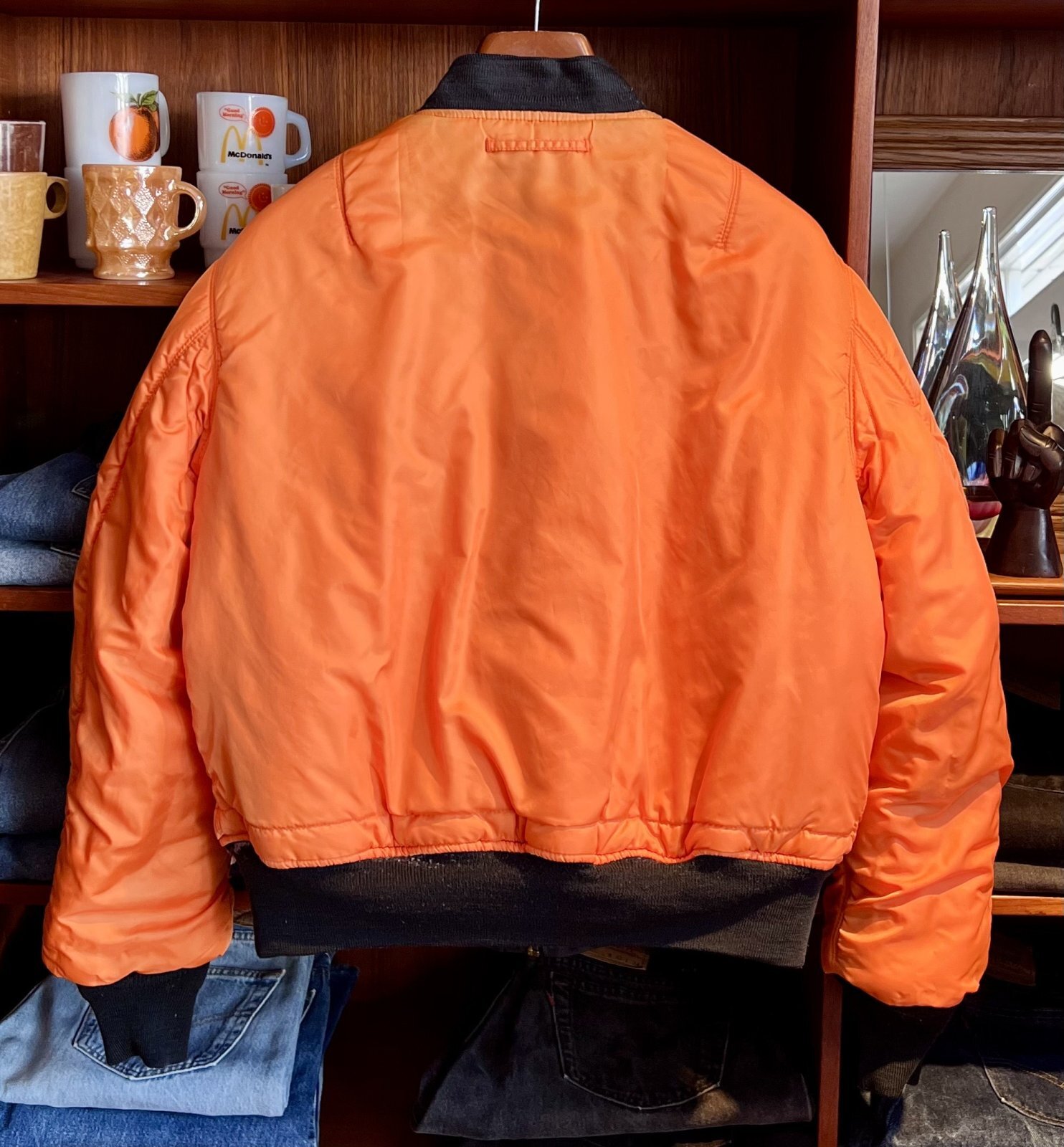 ビンテージ【ALPHA INDUSTRIES】アルファ製【MA-1】フライト