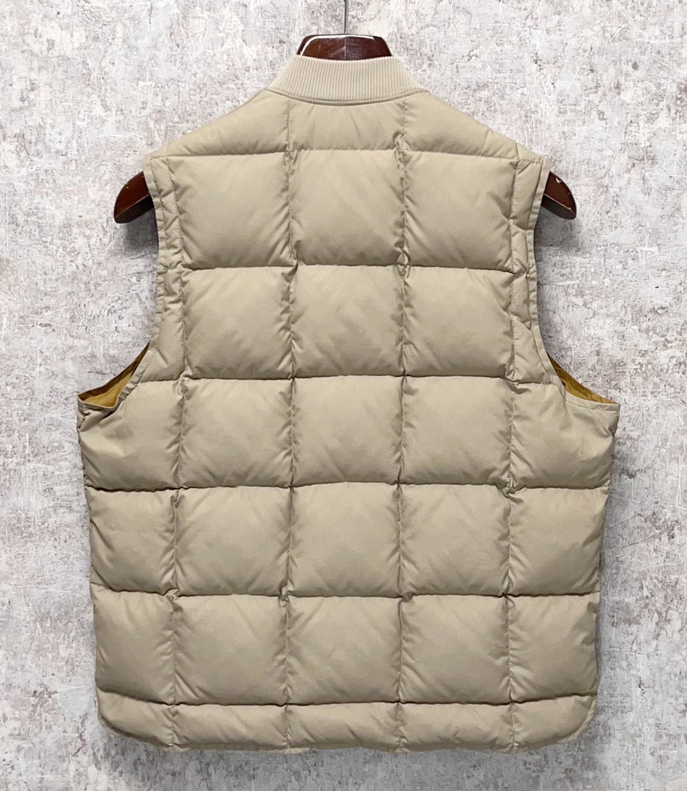 80's【ビンテージ】【Eddie Bauer】【エディーバウアー】【ベージュ