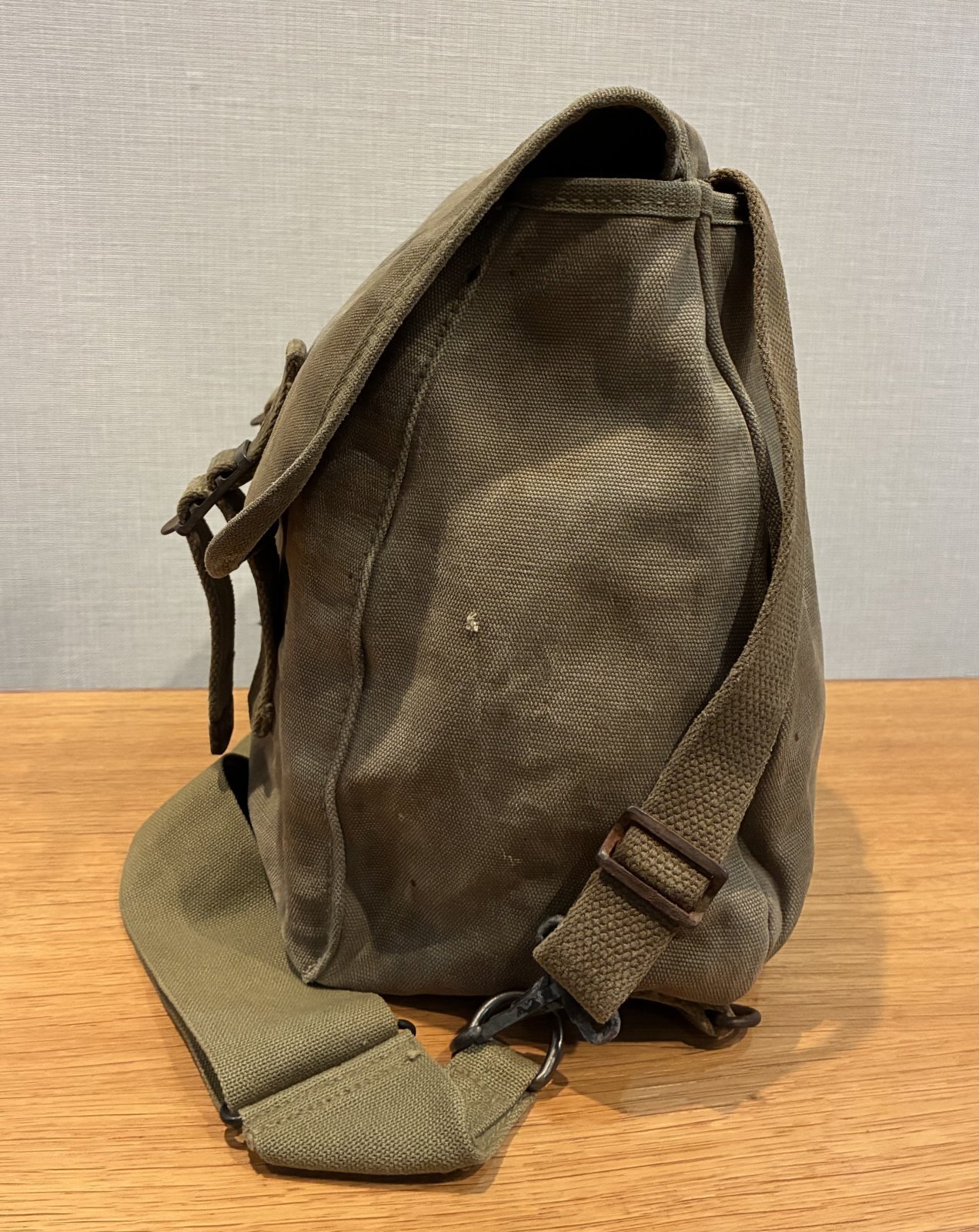 米軍 40's キャンバスバッグ　ショルダーバッグミュゼットバッグ 40's【ビンテージ】ww2【米軍実物】 U.S.ARMY【ショルダーバッグ